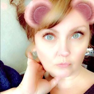 Meet your Posher, Nadine